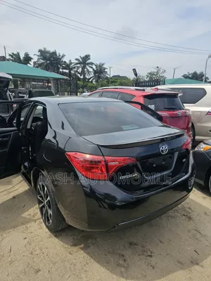 Toyota Corolla 2015 Black