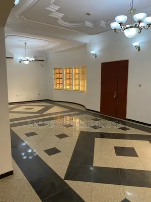 4bdrm Apartment in Maitama for rent