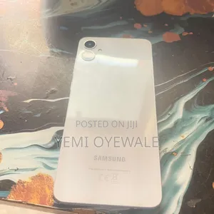 Samsung Galaxy A05 64 GB White