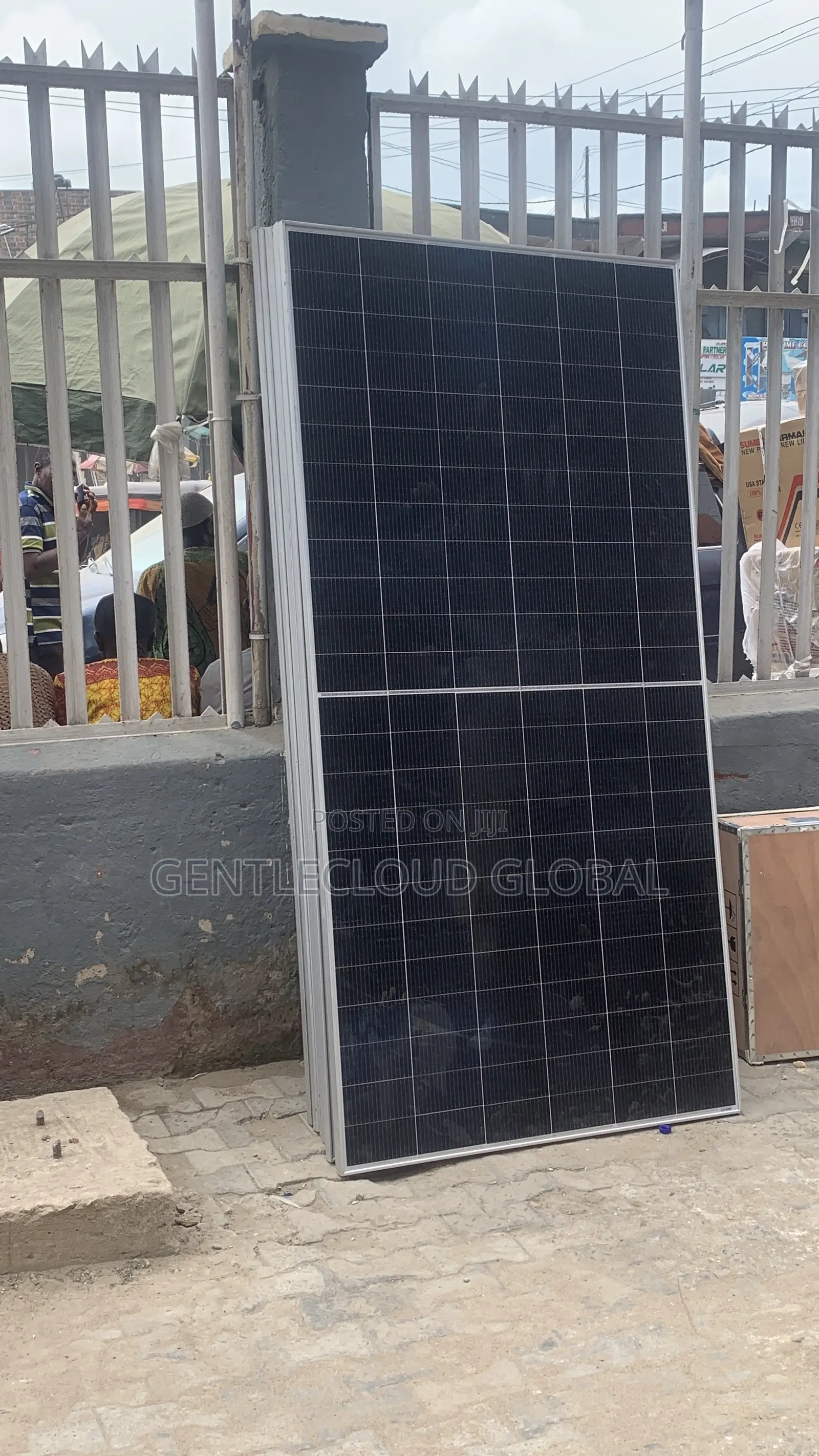 250w-650w Solar Panels