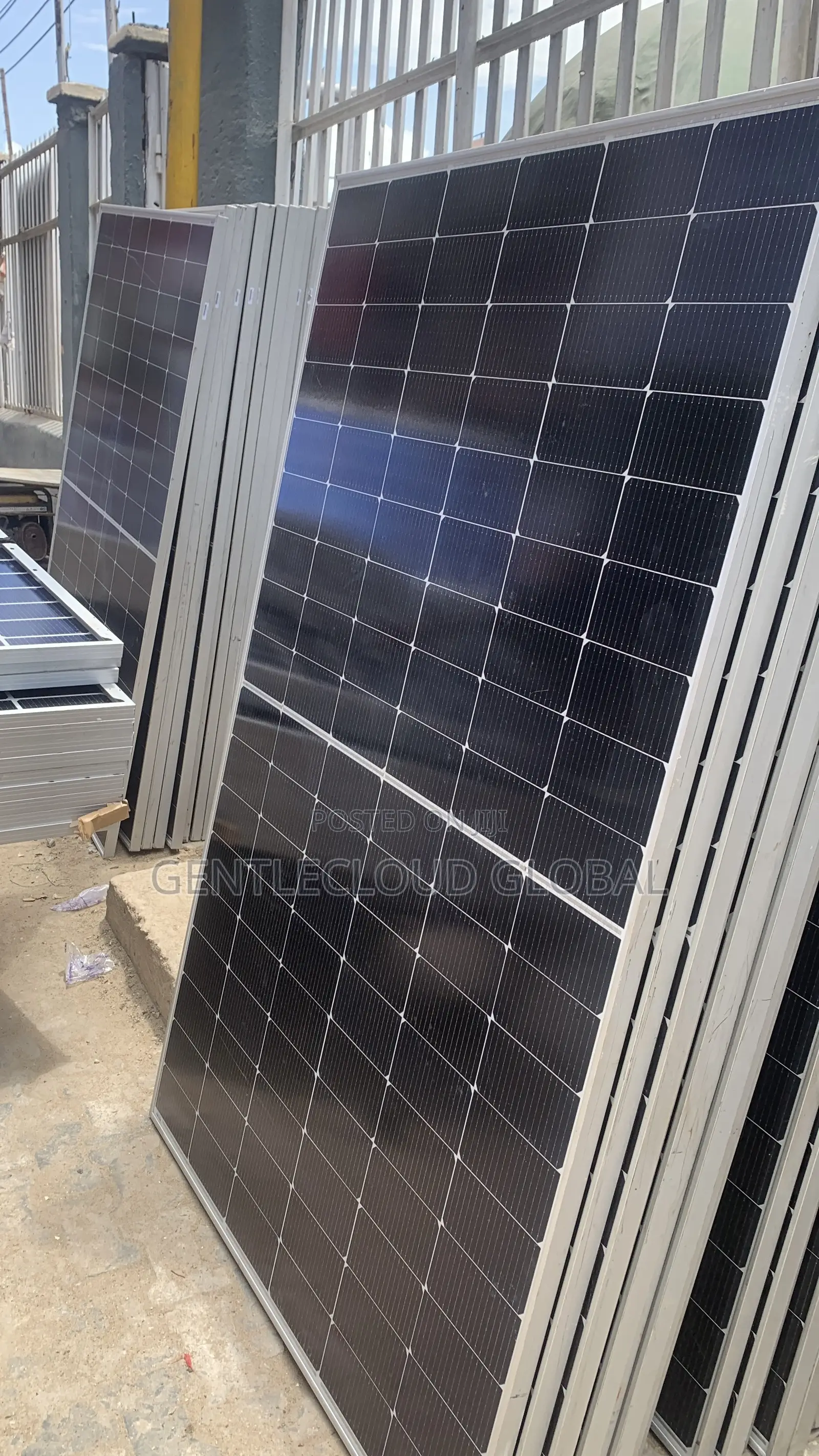 250w-650w Solar Panels