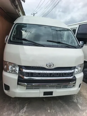 Toyota HiAce 2016 White
