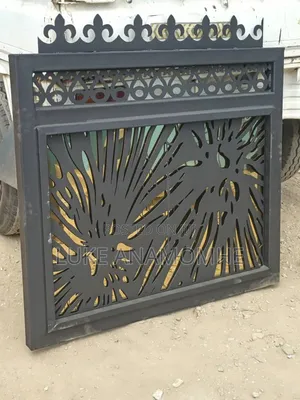 Lester Cet Fris Design