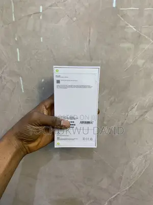New Apple iPhone 16 256 GB Green