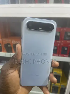 Tecno Pova 128 GB Silver