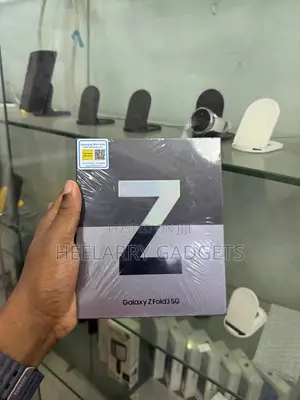 New Samsung Galaxy Z Fold4 256 GB Black