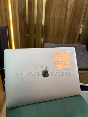 Laptop Apple MacBook Pro 2020 M1 8GB Apple M1 Pro SSD 512GB