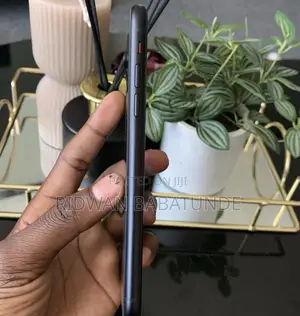 Apple iPhone XR 64 GB Black