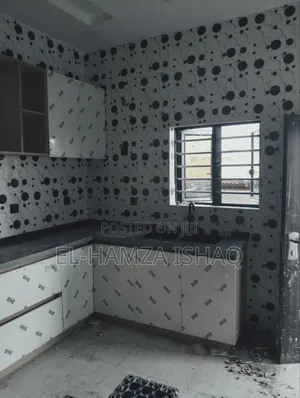 2bdrm Block of Flats in Nice City, Lugbe District for rent