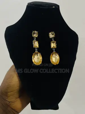 Elegant Gold Gemstone Dangle Earrings