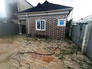 3bdrm Apartment in Ayobo for rent