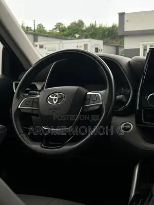 Toyota Highlander 2021 Blue