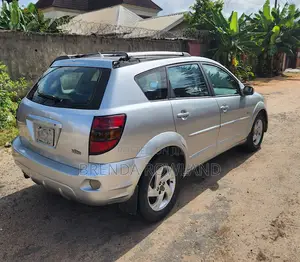 Pontiac Vibe Automatic 2004 Silver