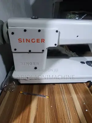 Singer Industrial Straight Sewing Machine With Servo Motor