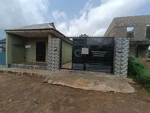 3bdrm Apartment in Ayobo for rent