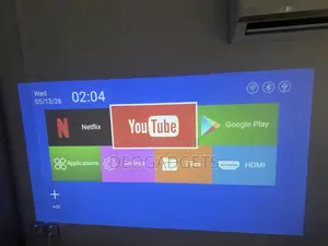 Earldom Pjo4 Projector