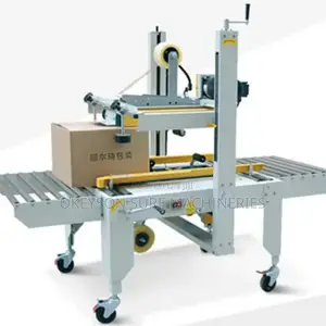 Cartons Sealing Machine