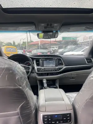 Toyota Highlander Limited Platinum 4x4 V6 (3.5L 6cyl 8A) 2018 Blue