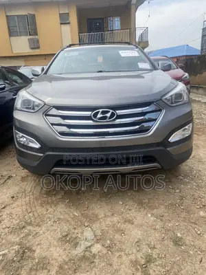 Hyundai Santa Fe 2015 Brown