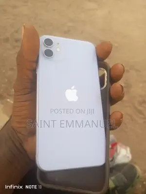 Apple iPhone 11 64 GB Silver