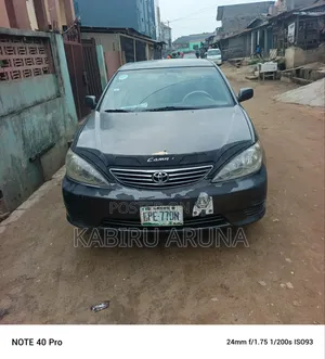 Toyota Camry 2004 Gray
