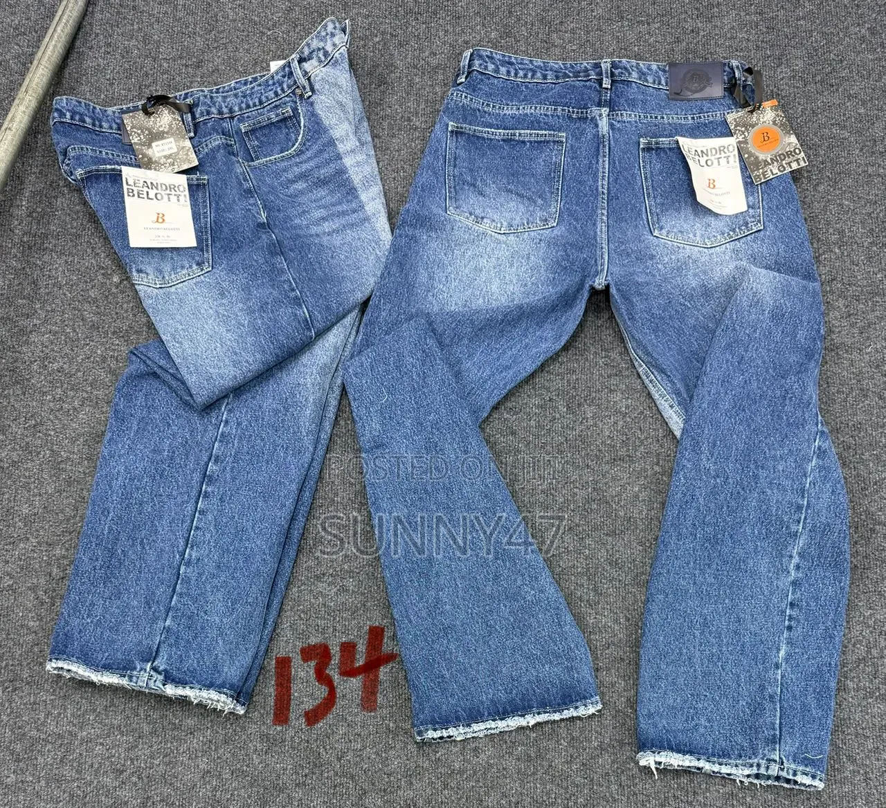 Stock Jeans