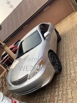 Toyota Camry LE 4dr Sedan (2.4L 4cyl 4A) 2004 Silver