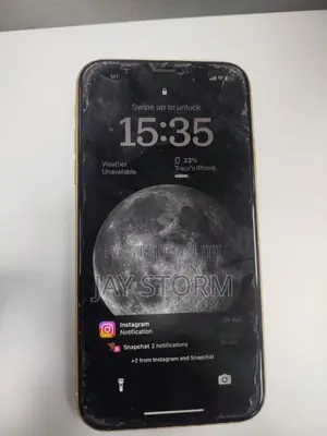Apple iPhone XR 64 GB Yellow