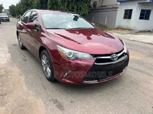 Toyota Camry 2016 Red