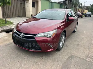 Toyota Camry 2016 Red