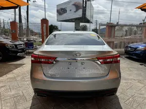 Toyota Avalon XLE 4dr Sedan (3.5L 6cyl 6A) 2015 Gray