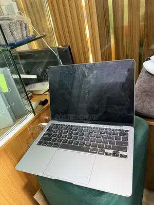 Laptop Apple MacBook Air 2020 8GB Intel Core i3 SSD 128GB