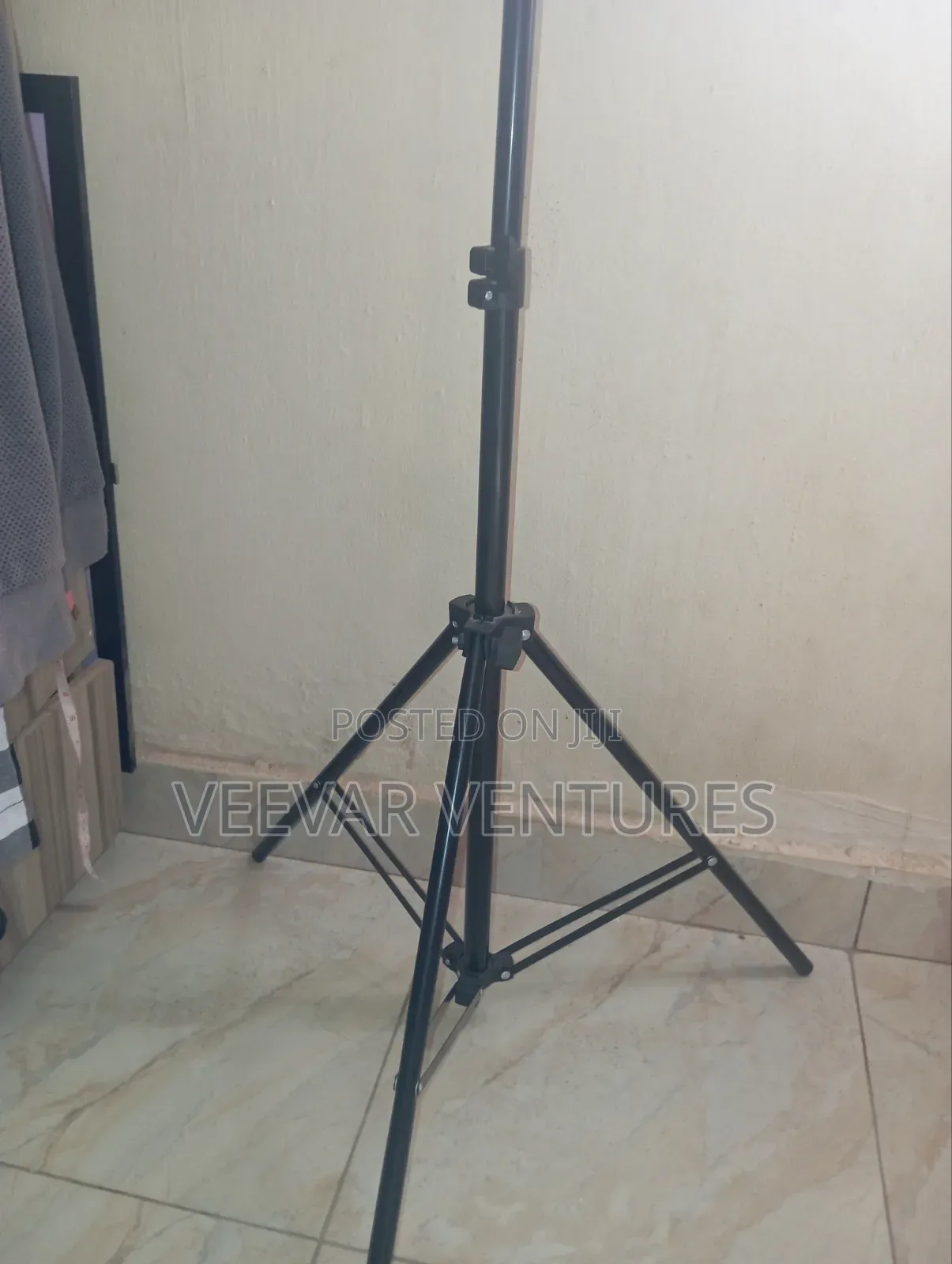 Led 800 Pro Light Kit With Tripod Stand
