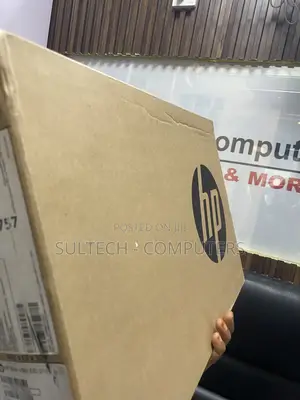 New Laptop HP Elitebook 830 G11 16GB Intel Core Ultra 7 SSD 512GB