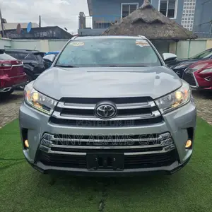 Toyota Highlander 2017 Silver