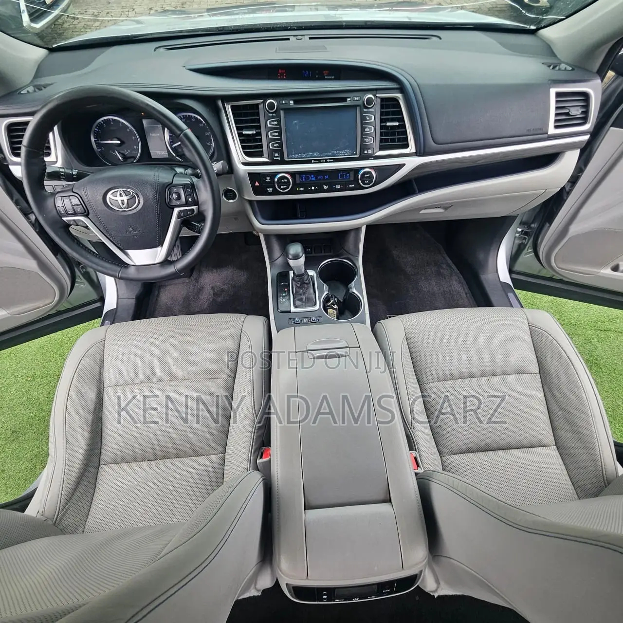 Toyota Highlander 2017 Silver