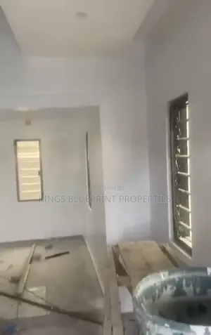 2bdrm Duplex in Ugolo, Warri for rent