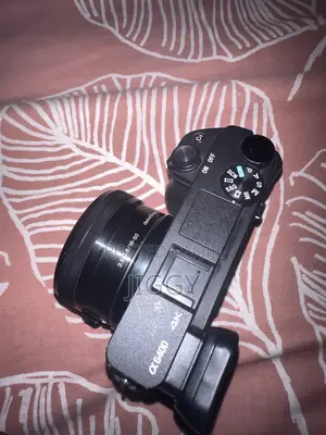 Sony A6400 With 15-50mm Kit Lens