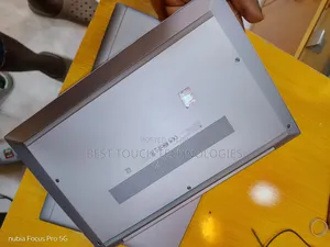 Laptop HP ZBook Firefly G8 8GB Intel Core i5 SSD 256GB