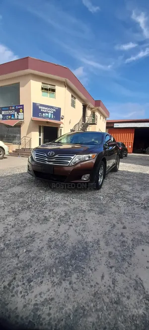 Toyota Venza AWD 2010 Brown