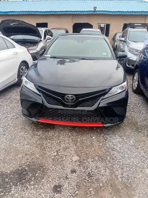 Toyota Camry XSE FWD (2.5L 4cyl 8AM) 2018 Black