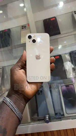Apple iPhone 13 128 GB White