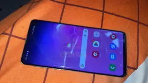 New Samsung Galaxy S10 128 GB Blue