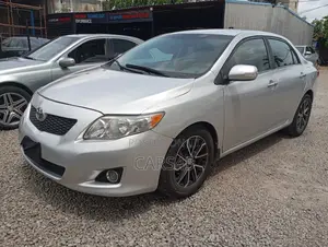 Toyota Corolla 2010 Silver