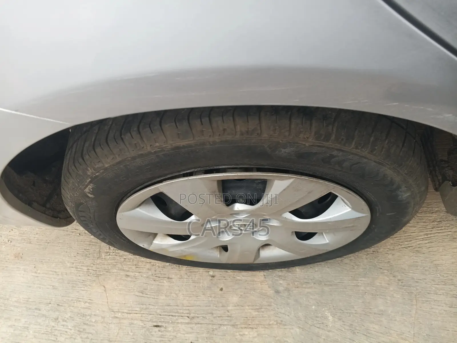 Toyota Corolla 2012 Silver