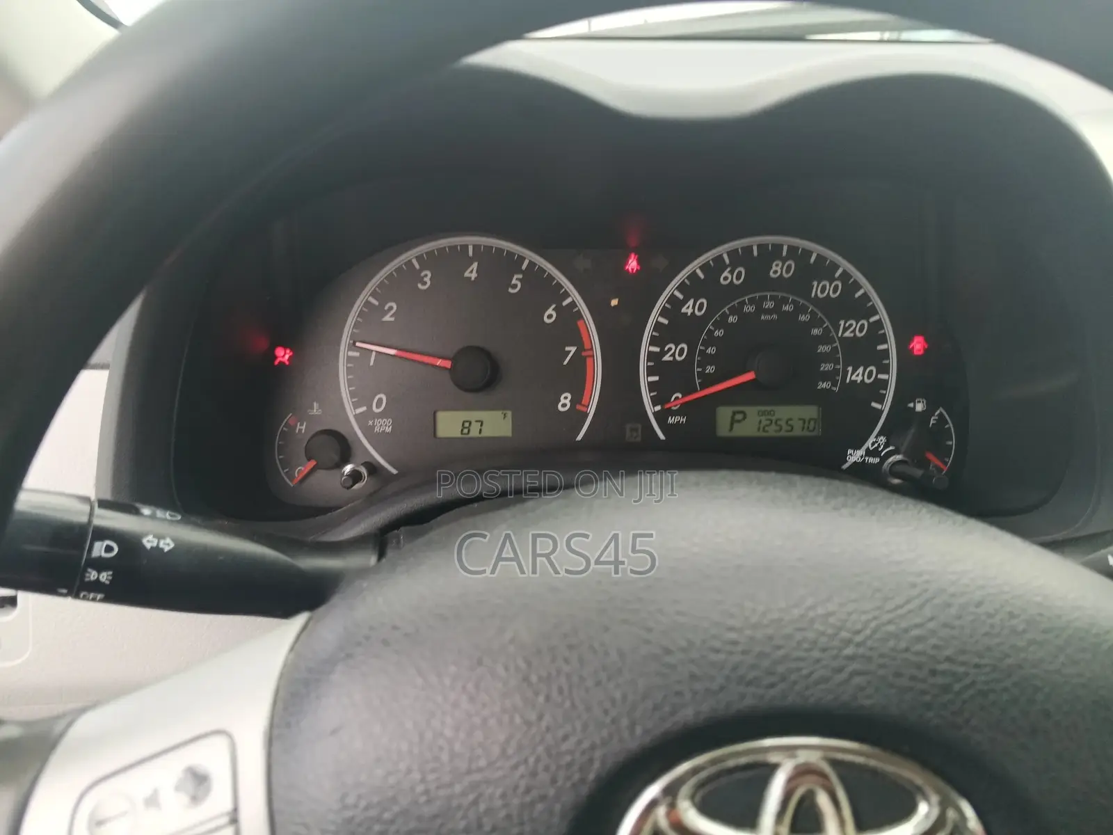 Toyota Corolla 2012 Silver