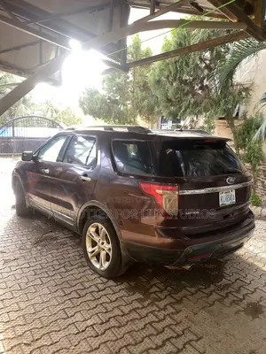 Ford Explorer 2011 Red