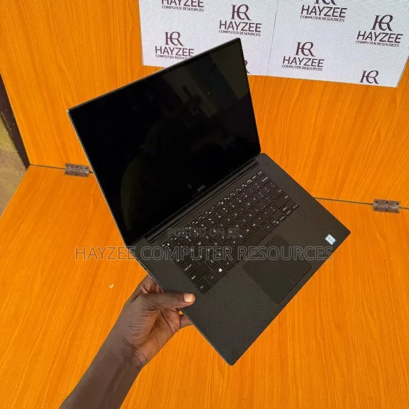 Laptop Dell XPS 15 9570 16GB Intel Core i7 SSD 512GB