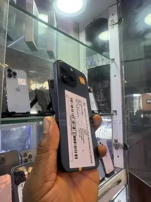 New Apple iPhone 15 Pro Max 256 GB