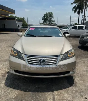 Lexus ES 350 2011 Gold